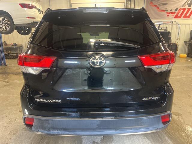 used 2018 Toyota Highlander car, priced at $23,267