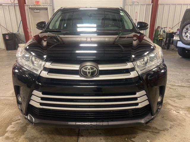 used 2018 Toyota Highlander car, priced at $23,267