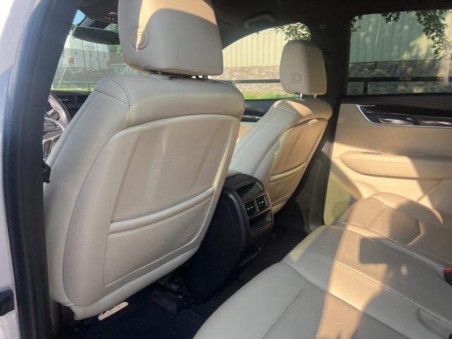 used 2018 Cadillac XT5 car, priced at $15,644