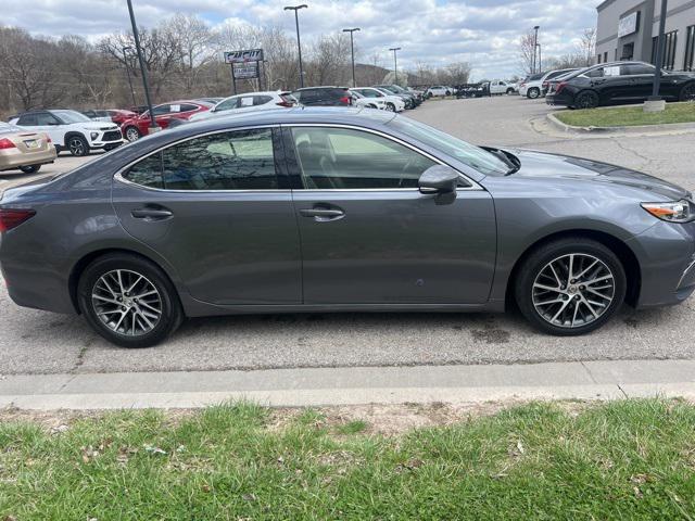 used 2016 Lexus ES 350 car, priced at $21,517