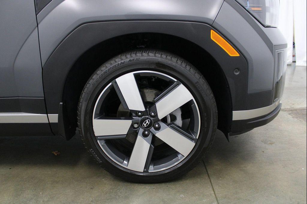 used 2024 Hyundai Santa Fe car, priced at $36,351