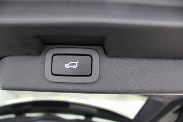 used 2019 Land Rover Discovery car, priced at $22,959