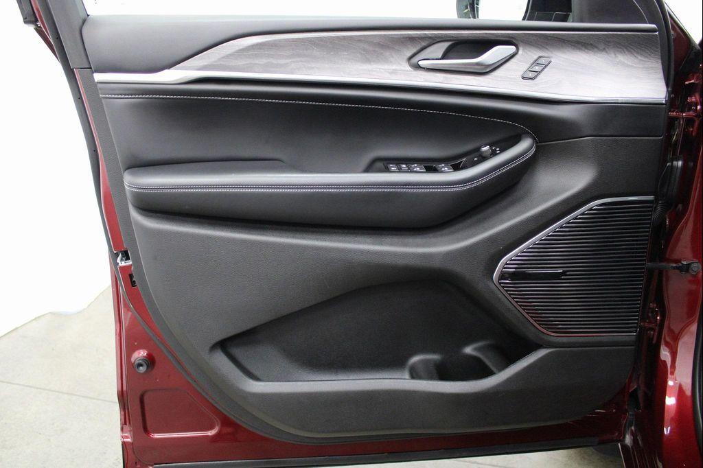 used 2022 Jeep Grand Cherokee L car, priced at $32,520