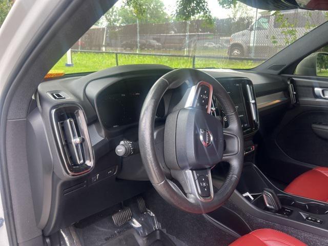 used 2019 Volvo XC40 car, priced at $19,995