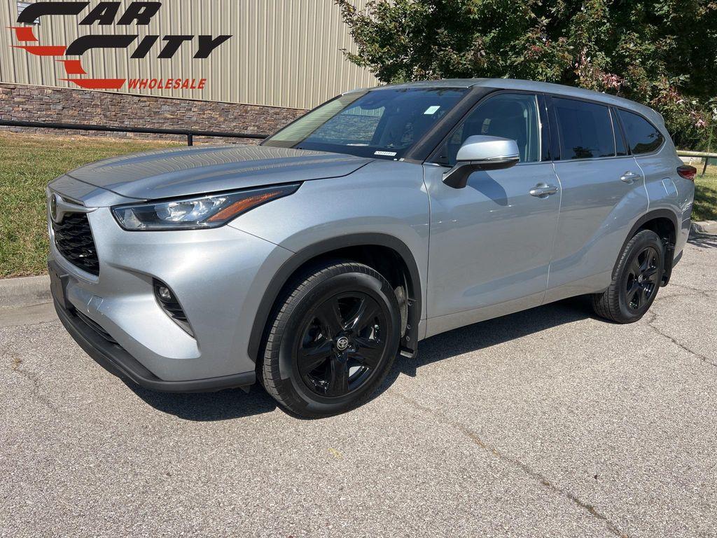 used 2020 Toyota Highlander car, priced at $26,310