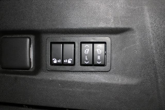 used 2022 GMC Yukon XL car, priced at $53,488