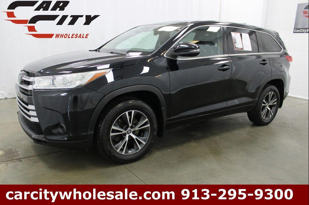 used 2018 Toyota Highlander car, priced at $18,283