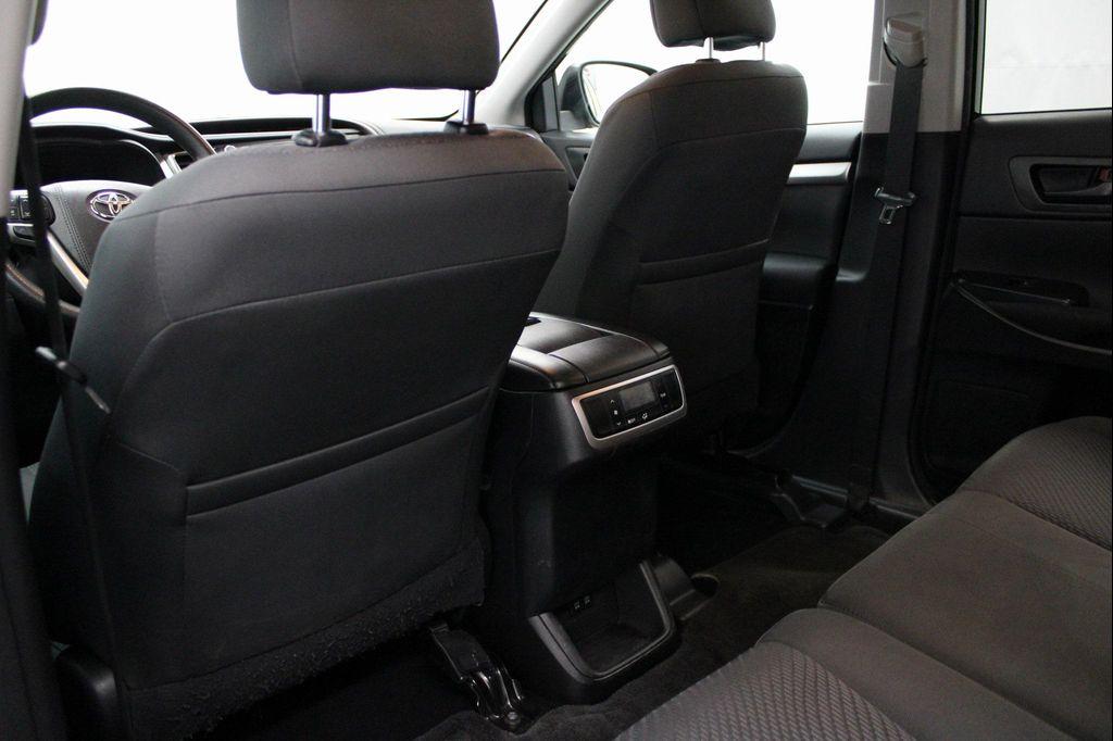 used 2018 Toyota Highlander car, priced at $18,283