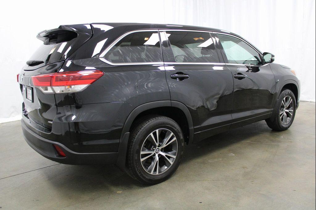 used 2018 Toyota Highlander car, priced at $18,283