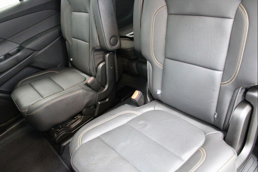 used 2021 Chevrolet Traverse car, priced at $28,403