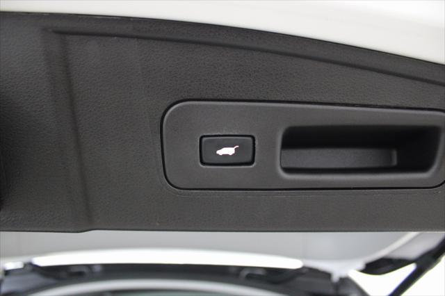 used 2020 Acura MDX car, priced at $25,238