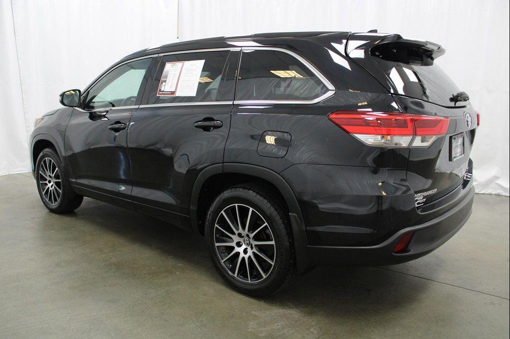 used 2018 Toyota Highlander car, priced at $24,975