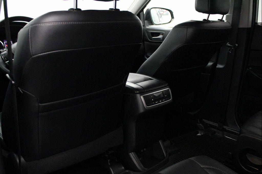 used 2018 Toyota Highlander car, priced at $24,975
