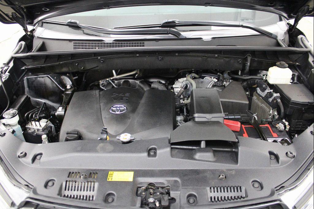 used 2018 Toyota Highlander car, priced at $24,975