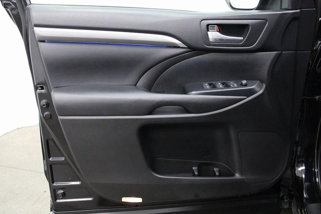 used 2018 Toyota Highlander car, priced at $24,975