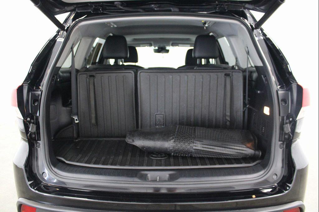 used 2018 Toyota Highlander car, priced at $24,975