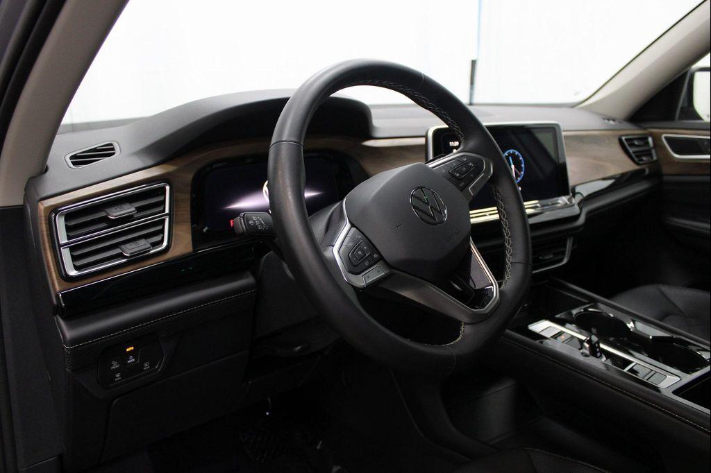 used 2024 Volkswagen Atlas car, priced at $28,935