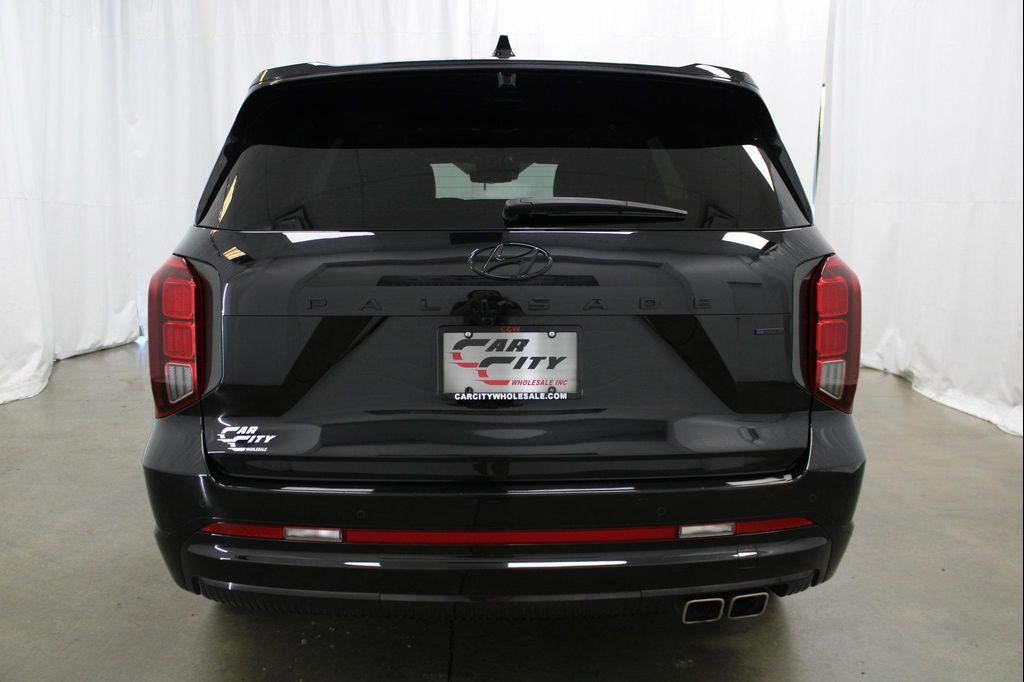 used 2024 Hyundai Palisade car, priced at $41,092
