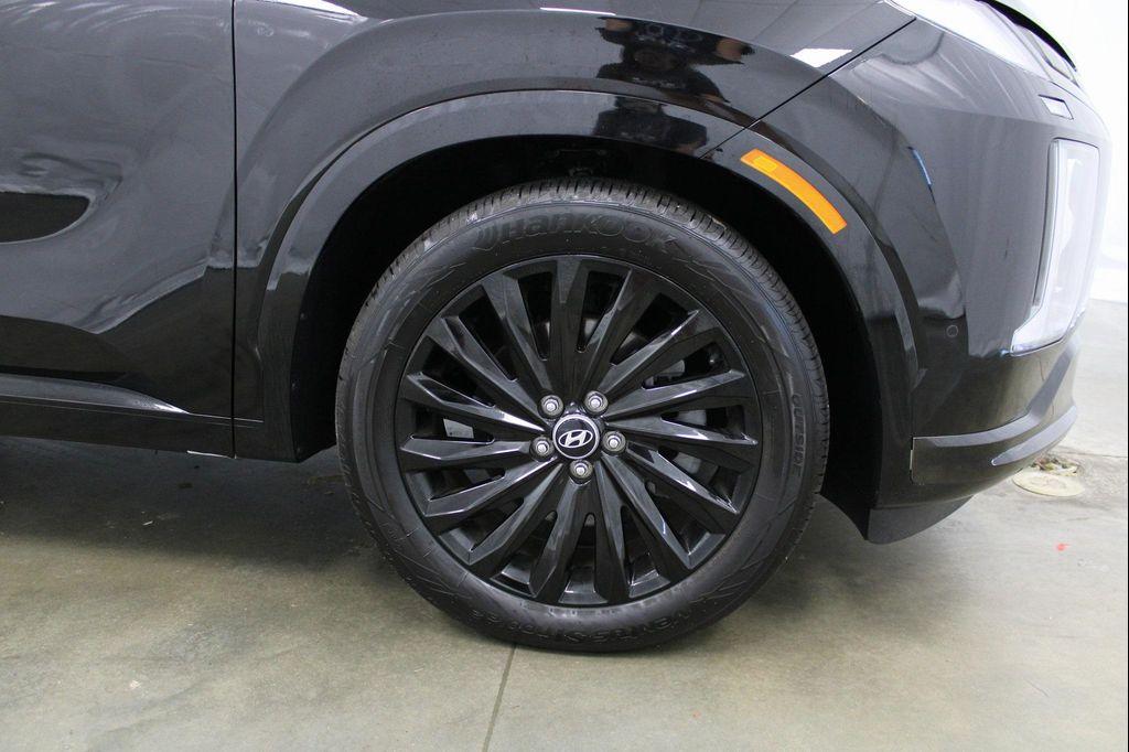 used 2024 Hyundai Palisade car, priced at $41,092