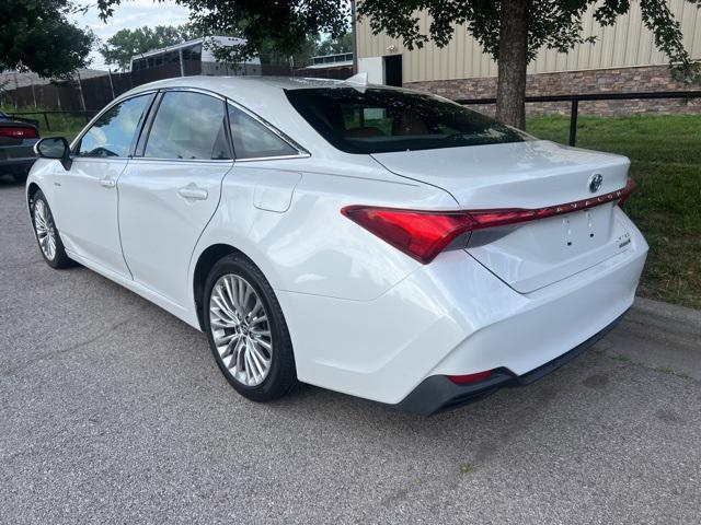 used 2019 Toyota Avalon Hybrid car, priced at $27,727