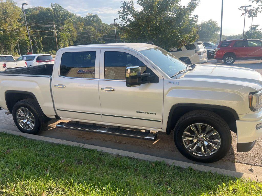 used 2017 GMC Sierra 1500 car, priced at $29,232
