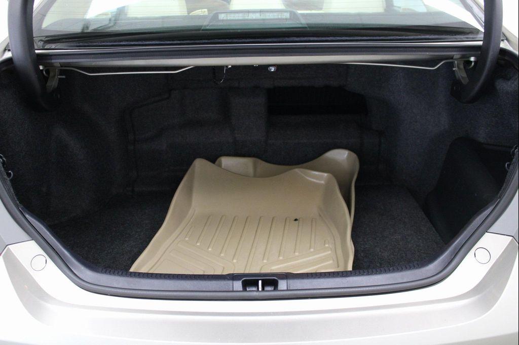 used 2015 Toyota Camry Hybrid car, priced at $14,326