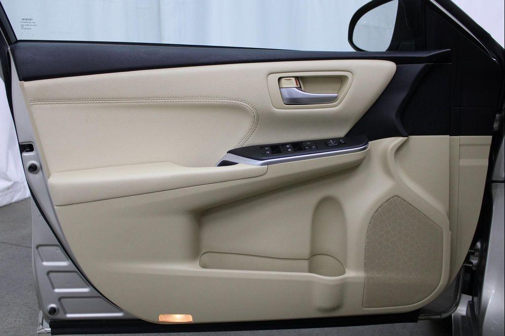 used 2015 Toyota Camry Hybrid car, priced at $14,326