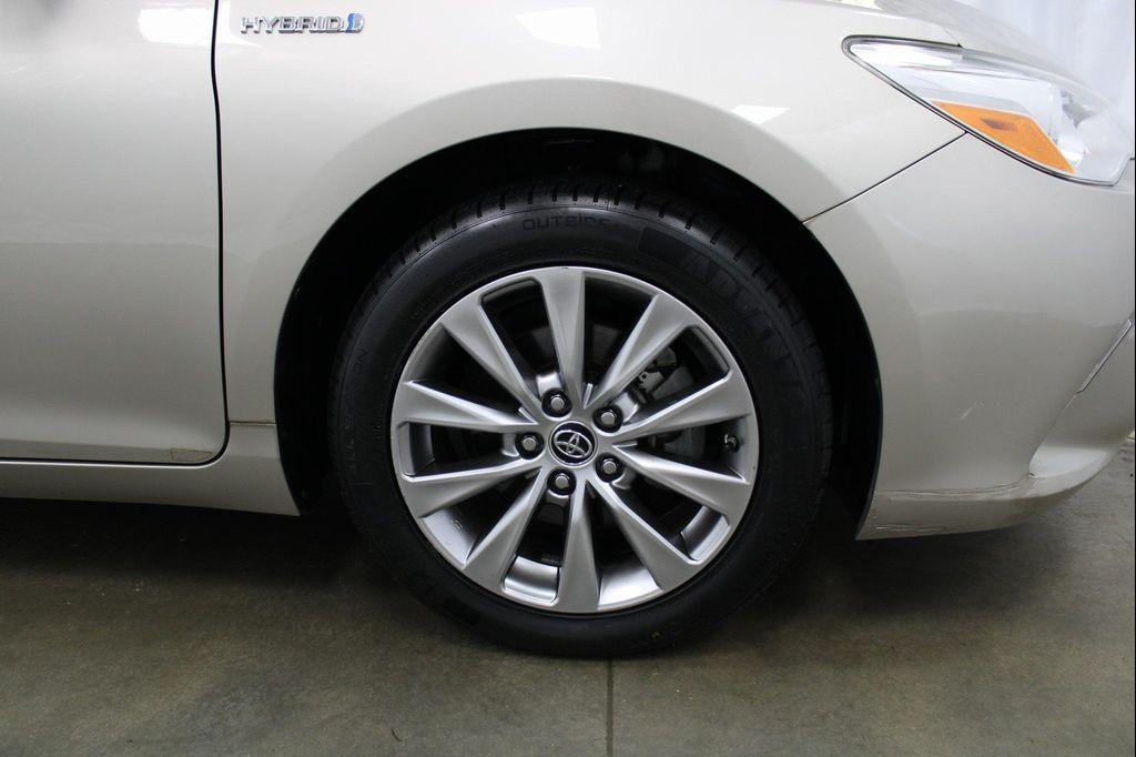 used 2015 Toyota Camry Hybrid car, priced at $14,326