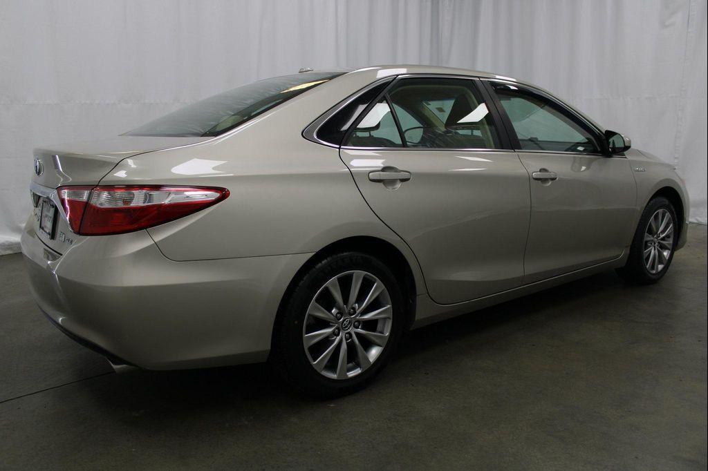 used 2015 Toyota Camry Hybrid car, priced at $14,326