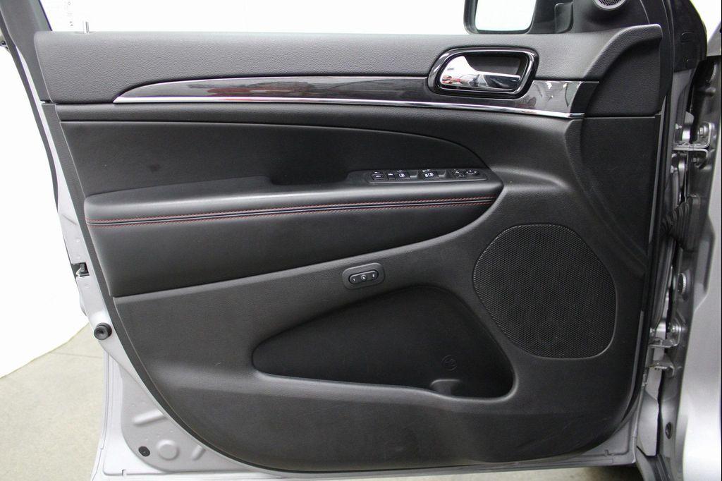 used 2020 Jeep Grand Cherokee car, priced at $19,197