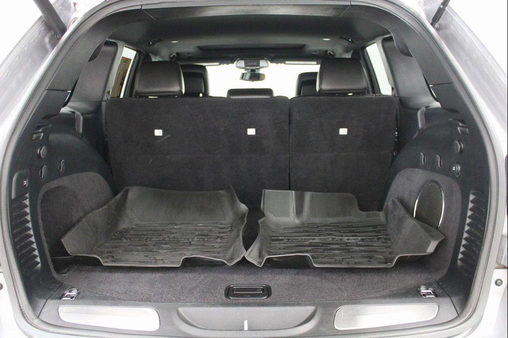 used 2020 Jeep Grand Cherokee car, priced at $19,197