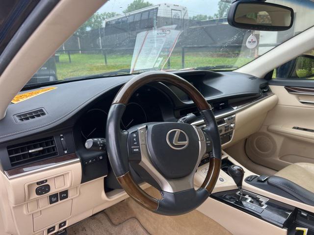used 2013 Lexus ES 350 car, priced at $17,897