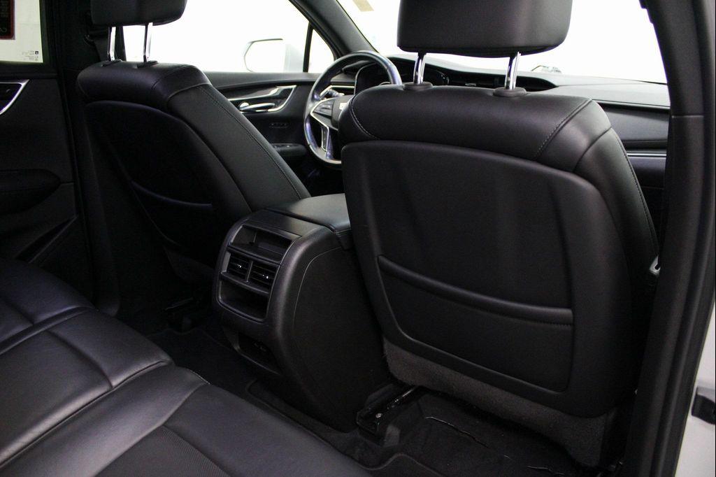 used 2020 Cadillac XT5 car, priced at $18,627