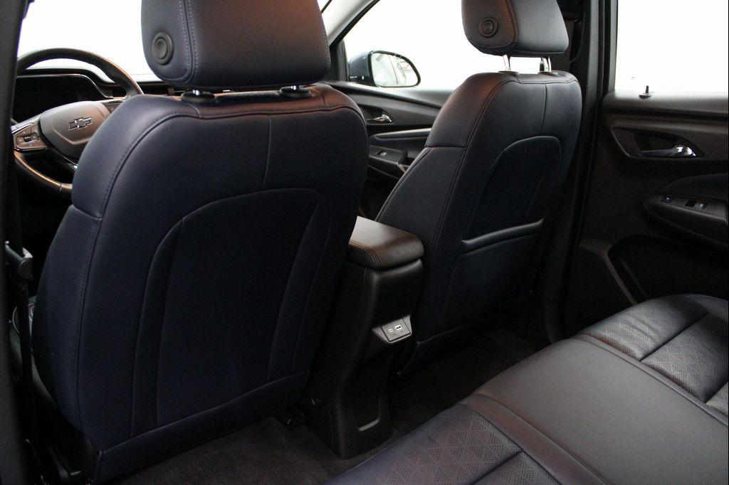 used 2023 Chevrolet Bolt EUV car, priced at $19,995