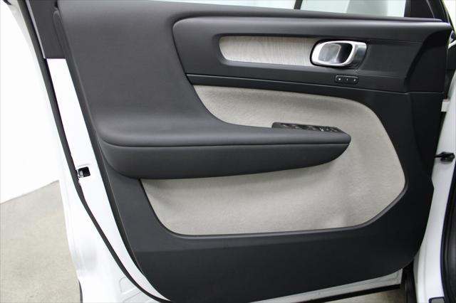 used 2019 Volvo XC40 car, priced at $22,995