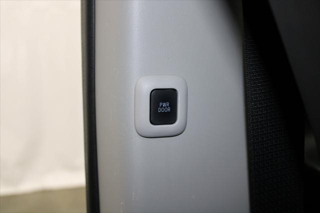 used 2018 Toyota Sienna car, priced at $21,630