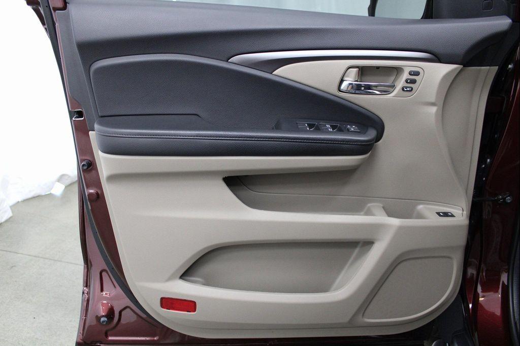 used 2022 Honda Pilot car, priced at $32,659