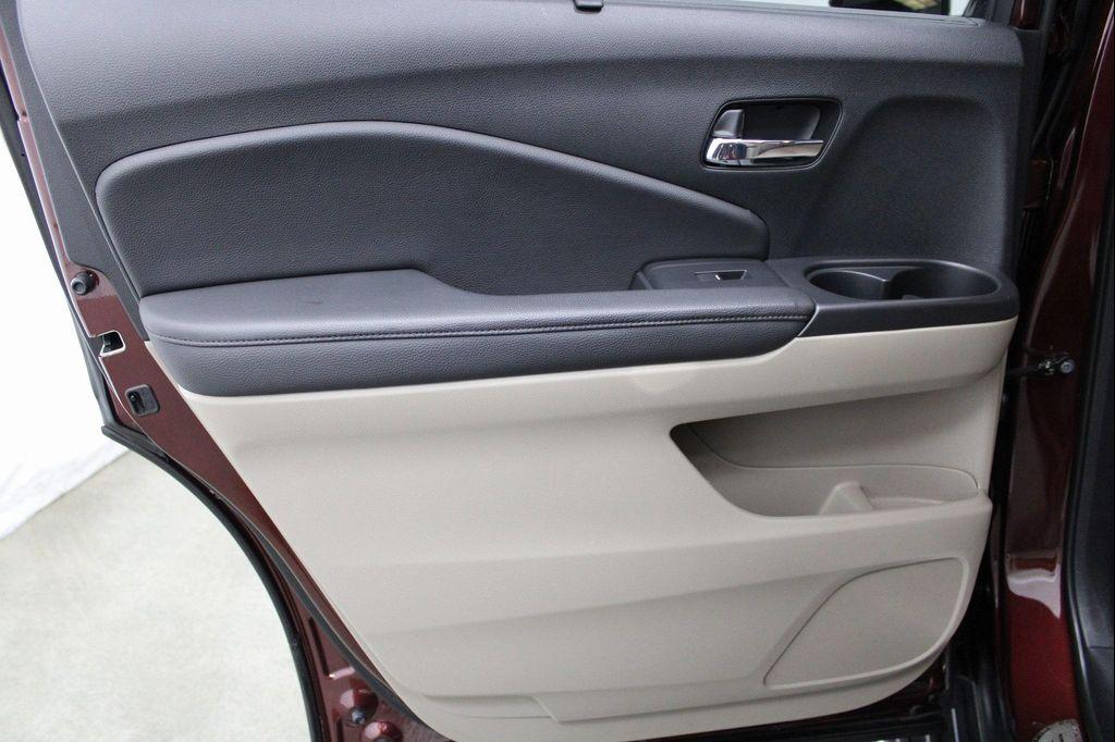 used 2022 Honda Pilot car, priced at $32,659