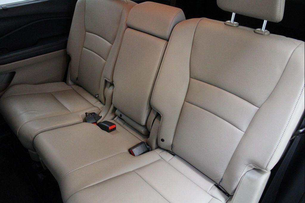 used 2022 Honda Pilot car, priced at $32,659