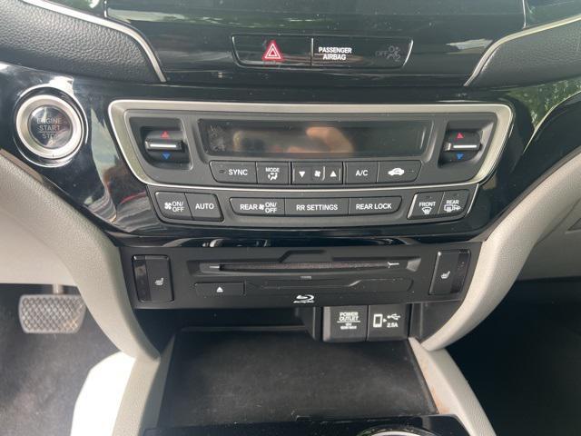 used 2020 Honda Pilot car, priced at $25,955