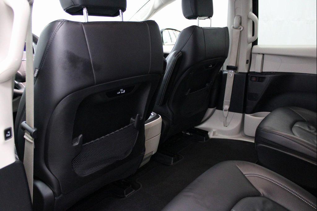used 2022 Chrysler Pacifica Hybrid car, priced at $24,277