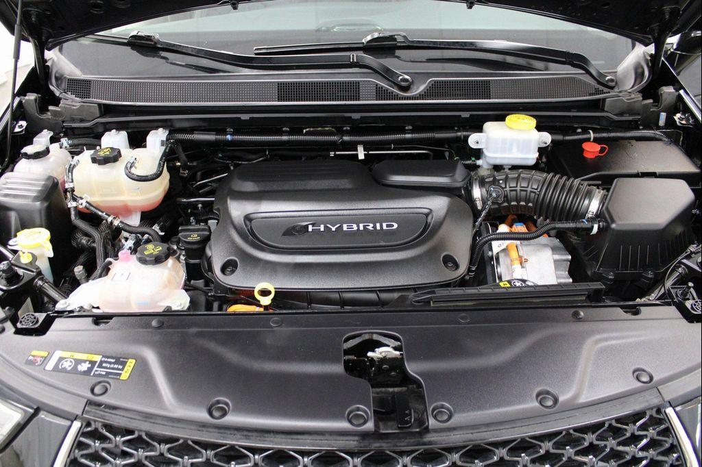 used 2022 Chrysler Pacifica Hybrid car, priced at $24,277