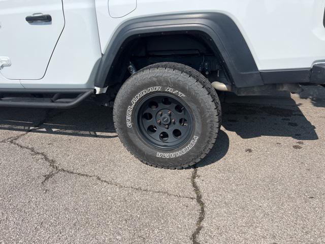 used 2020 Jeep Gladiator car, priced at $27,433