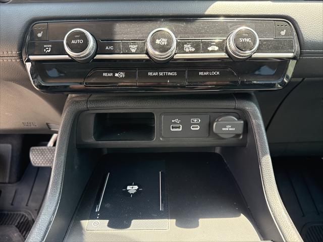 used 2023 Honda Pilot car, priced at $36,995