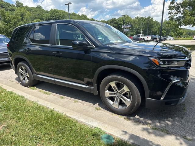 used 2023 Honda Pilot car, priced at $36,995