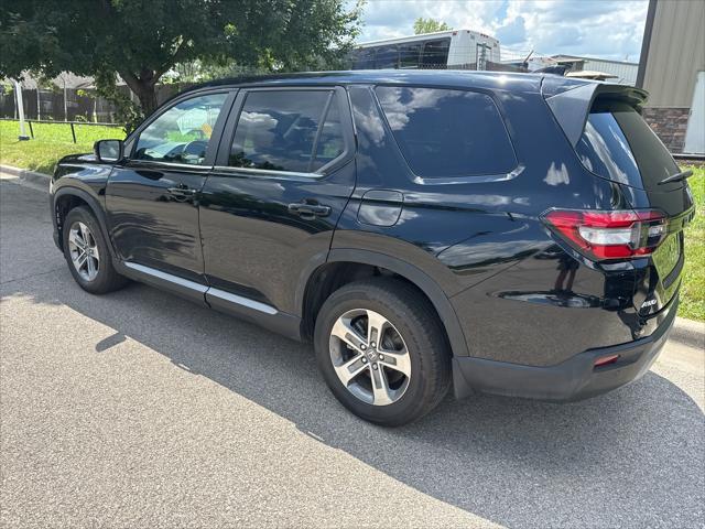 used 2023 Honda Pilot car, priced at $36,995