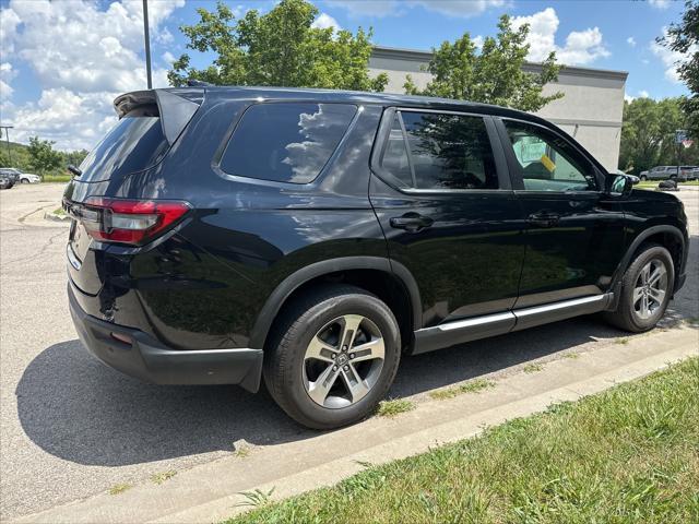 used 2023 Honda Pilot car, priced at $36,995