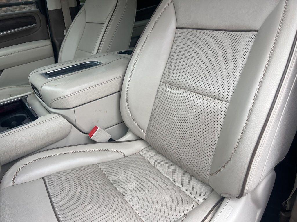 used 2021 GMC Yukon XL car, priced at $46,272