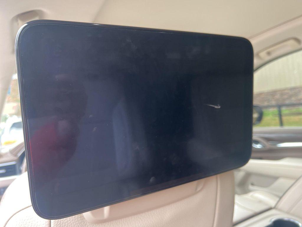 used 2021 GMC Yukon XL car, priced at $46,272