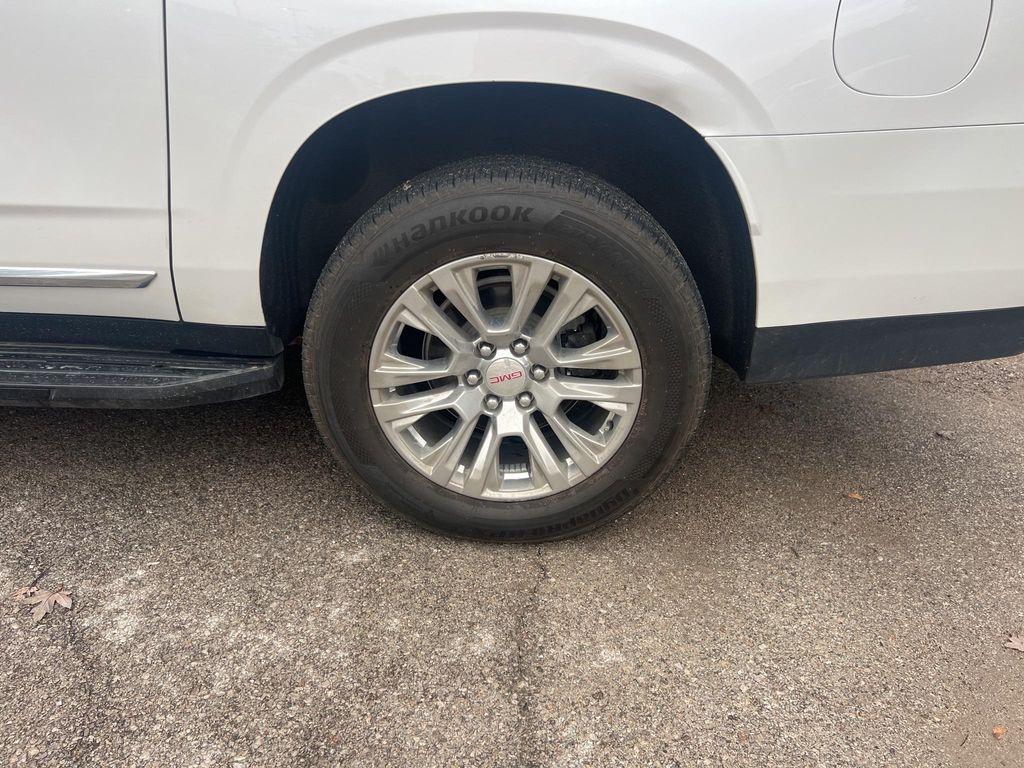 used 2021 GMC Yukon XL car, priced at $46,272